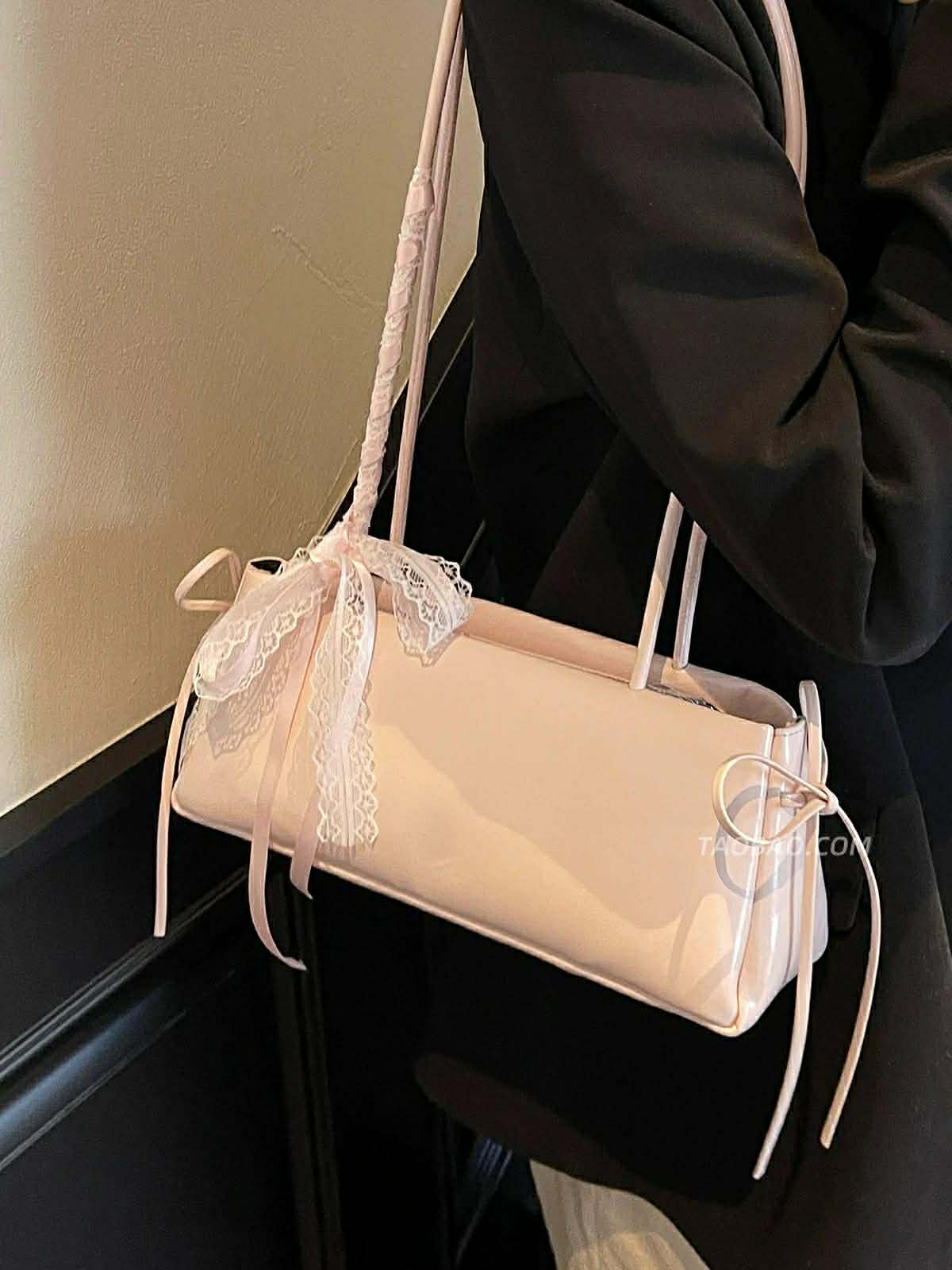 エレガントで洗練された日本スタイルのデザイナーズバッグ